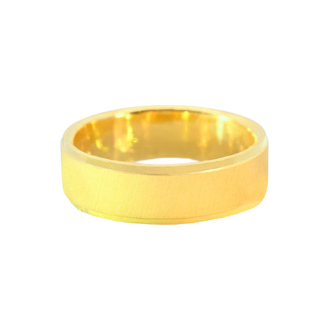 22k Yellow Gold Luxe Lavish Wedding Band Ring measuring 8 x 6mm  thickness