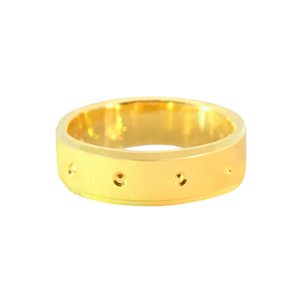 22k Yellow Gold Dapper Stylish Wedding Band Ring measuring 8 x 6mm  thickness