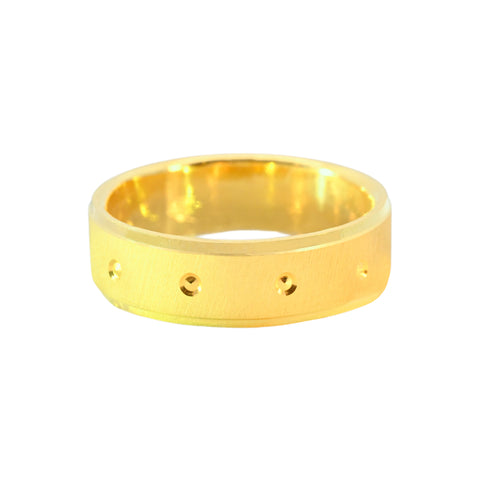22k Yellow Gold Dapper Stylish Wedding Band Ring measuring 8 x 6mm  thickness