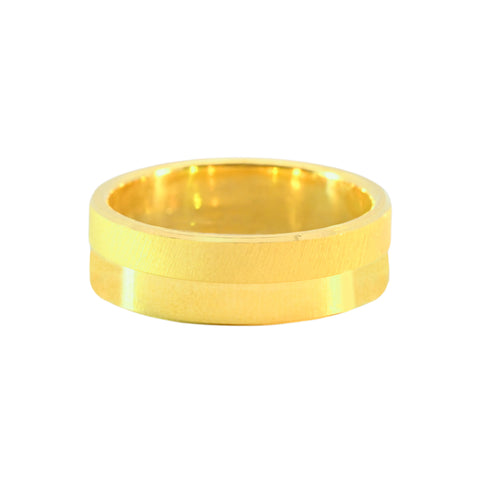 22k Yellow Gold Lively Vibrant Wedding Band Ring measuring 8 x 6mm  thickness