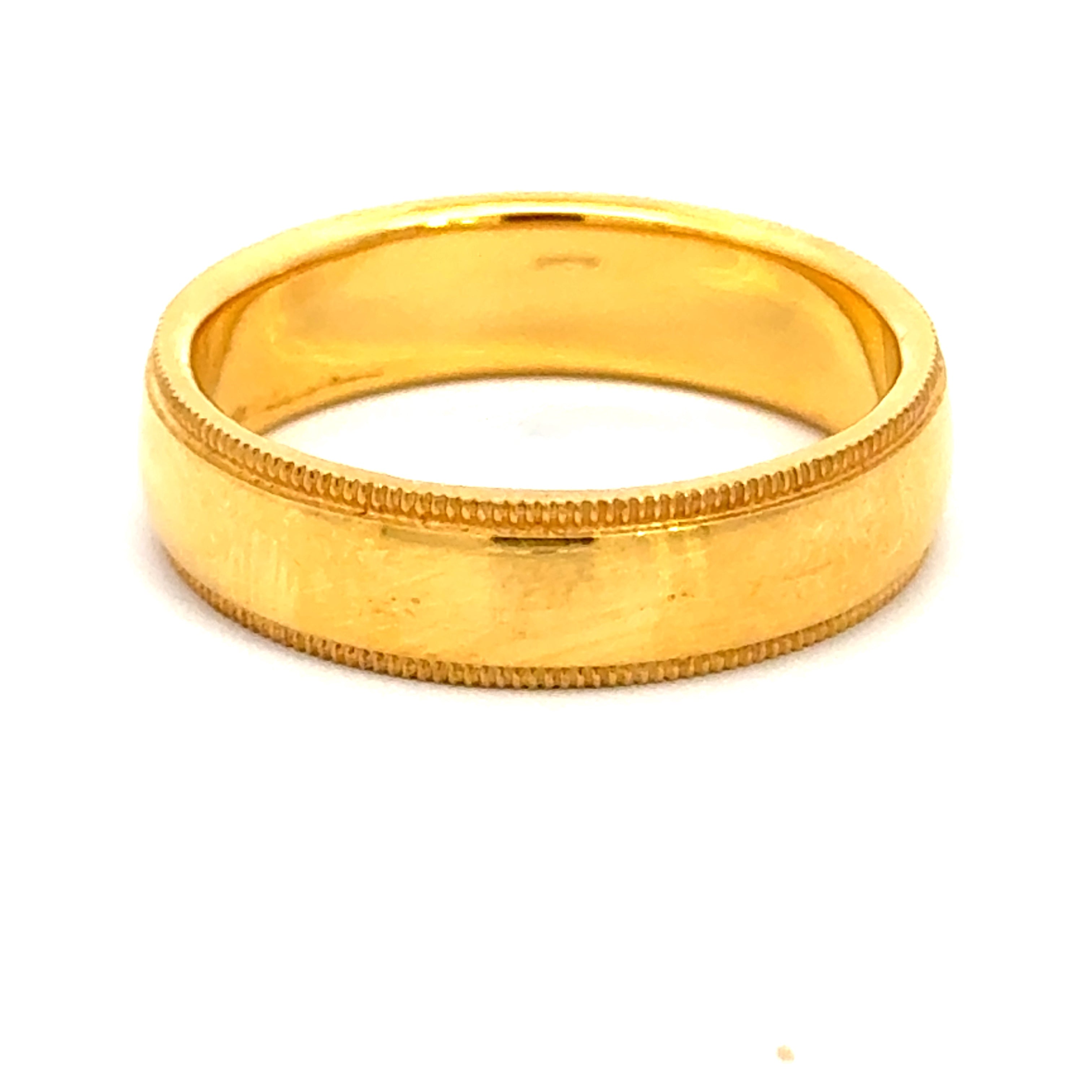 22k Yellow Gold Traditonal Wedding Band Ring measuring 8 x 6mm thickness