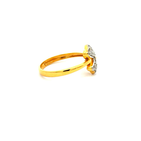 22k Yellow Cubic Zirconia Cocktail Fancy Clover  Rings in size 7 and total gold weight of 3.53g