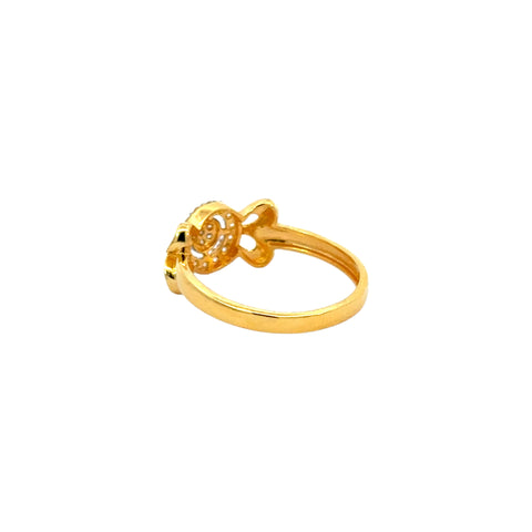 22k Yellow Cubic Zirconia Solitaire Cocktail Rings in size 7 and total gold weight of 2.8g