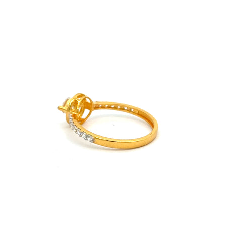 22k Yellow Cubic Zirconia Solitaire Cocktail Rings in size 6.5 and total gold weight of 2.42g