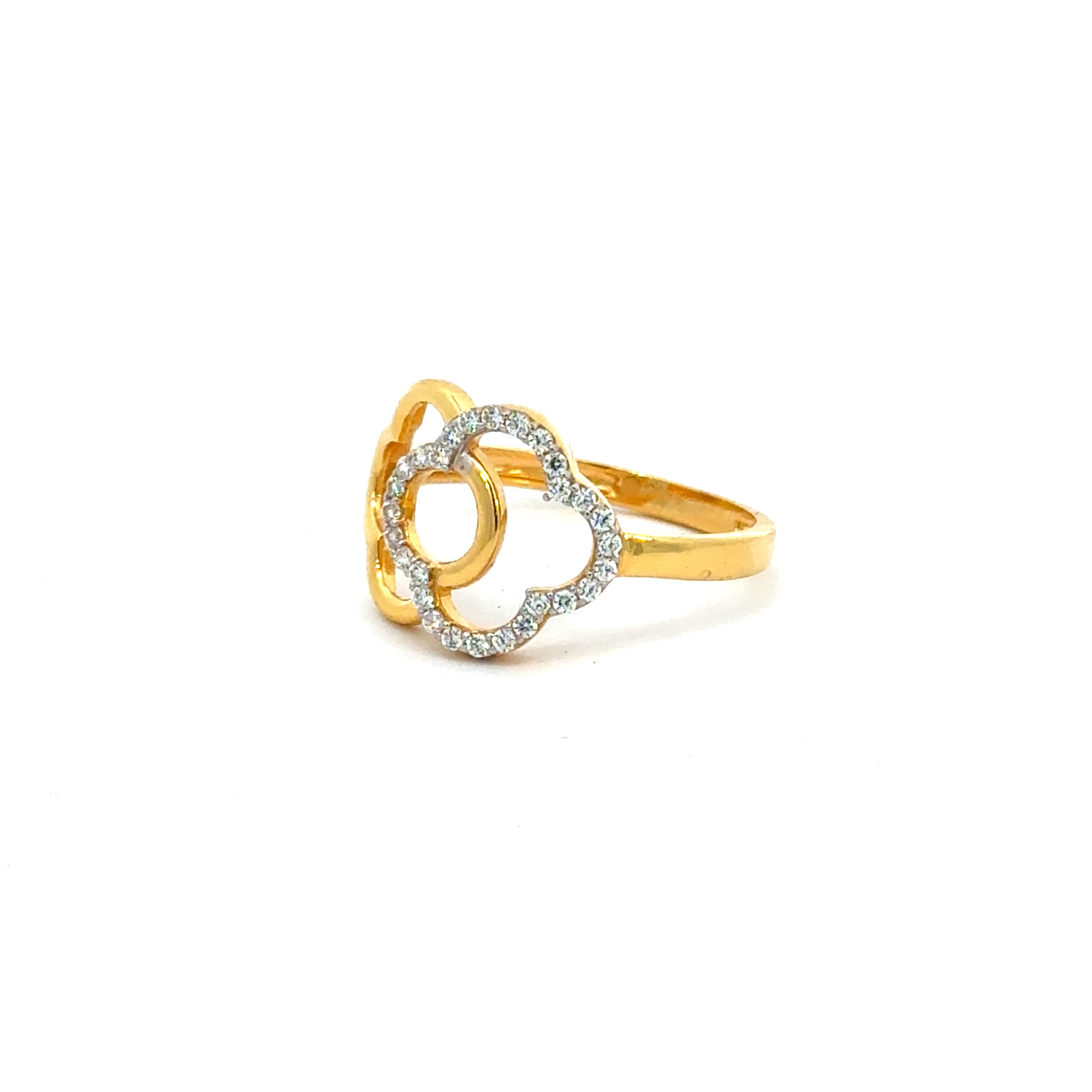 22k Yellow Cubic Zirconia Cocktail Fancy Clover  Rings in size 8 and total gold weight of 2.84g