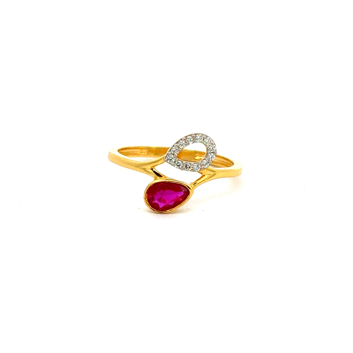 22k Yellow Cubic Zirconia Cocktail Fancy Petite  Rings in size 6.5 and total gold weight of 2.54g