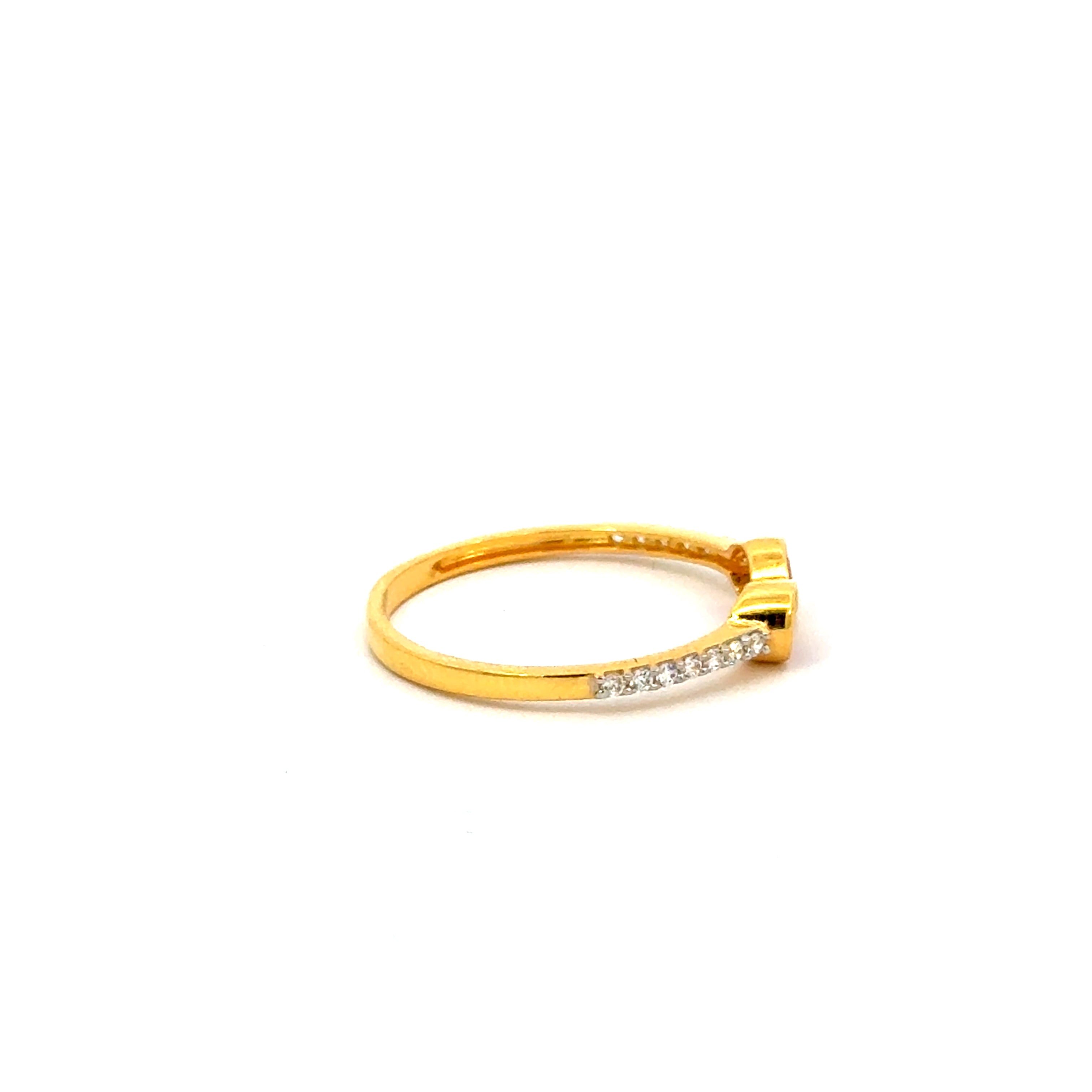 22k Yellow Cubic Zirconia Cocktail Fancy Petite  Rings in size 8 and total gold weight of 1.81g