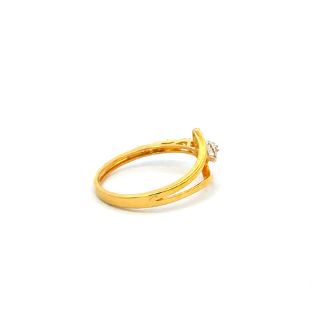 22k Yellow Cubic Zirconia Solitaire Cocktail Petite  Rings in size 6.5 and total gold weight of 2.18g