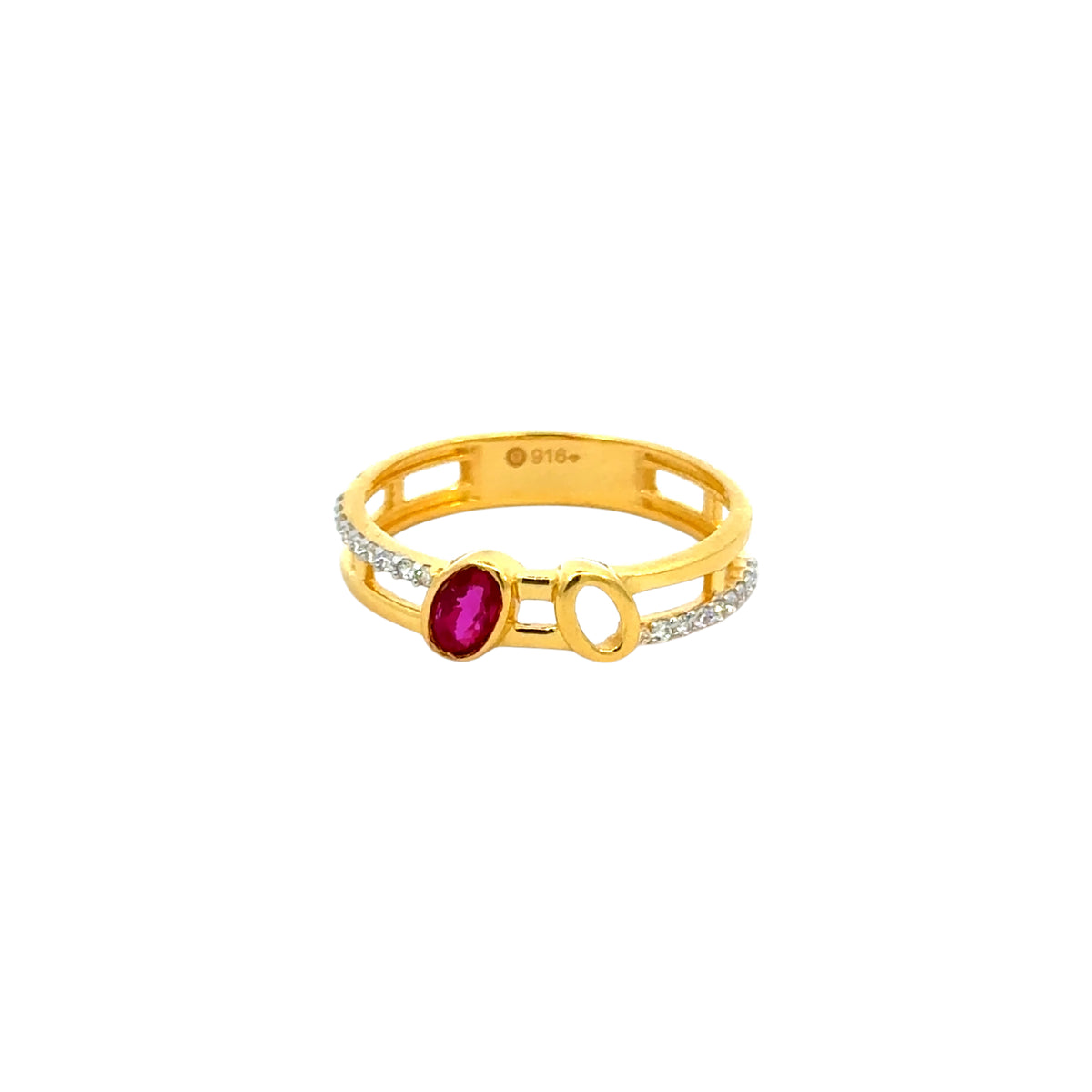 22k Yellow Cubic Zirconia Solitaire Cocktail Rings in size 7 and total gold weight of 2.67g