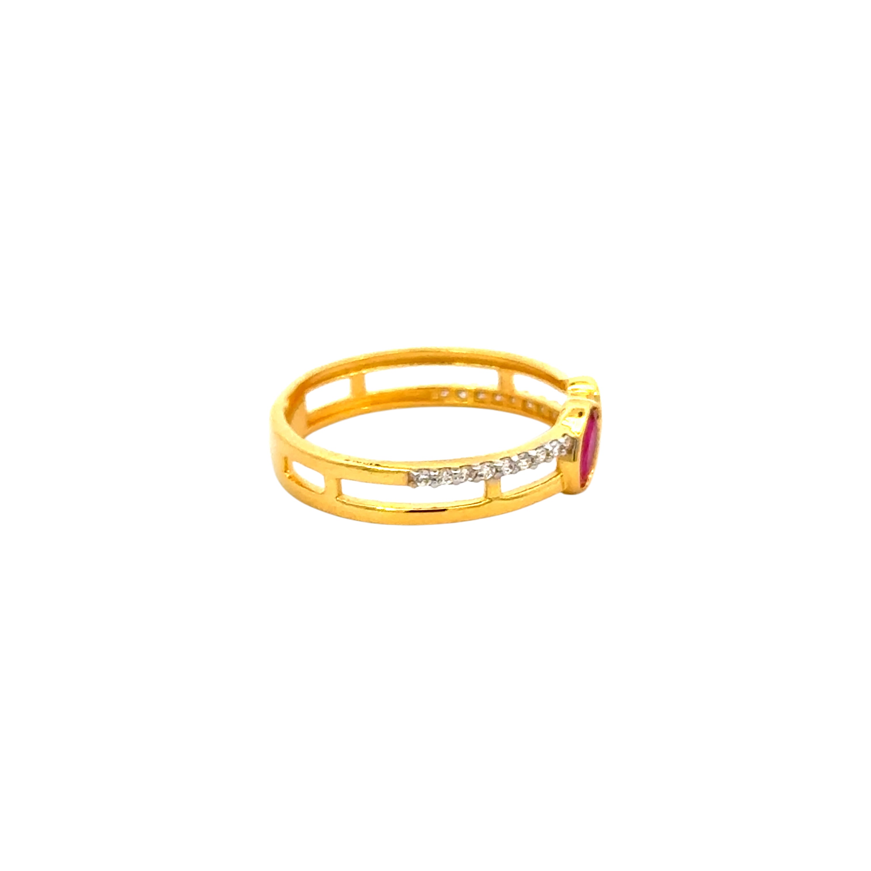 22k Yellow Cubic Zirconia Solitaire Cocktail Rings in size 7 and total gold weight of 2.67g