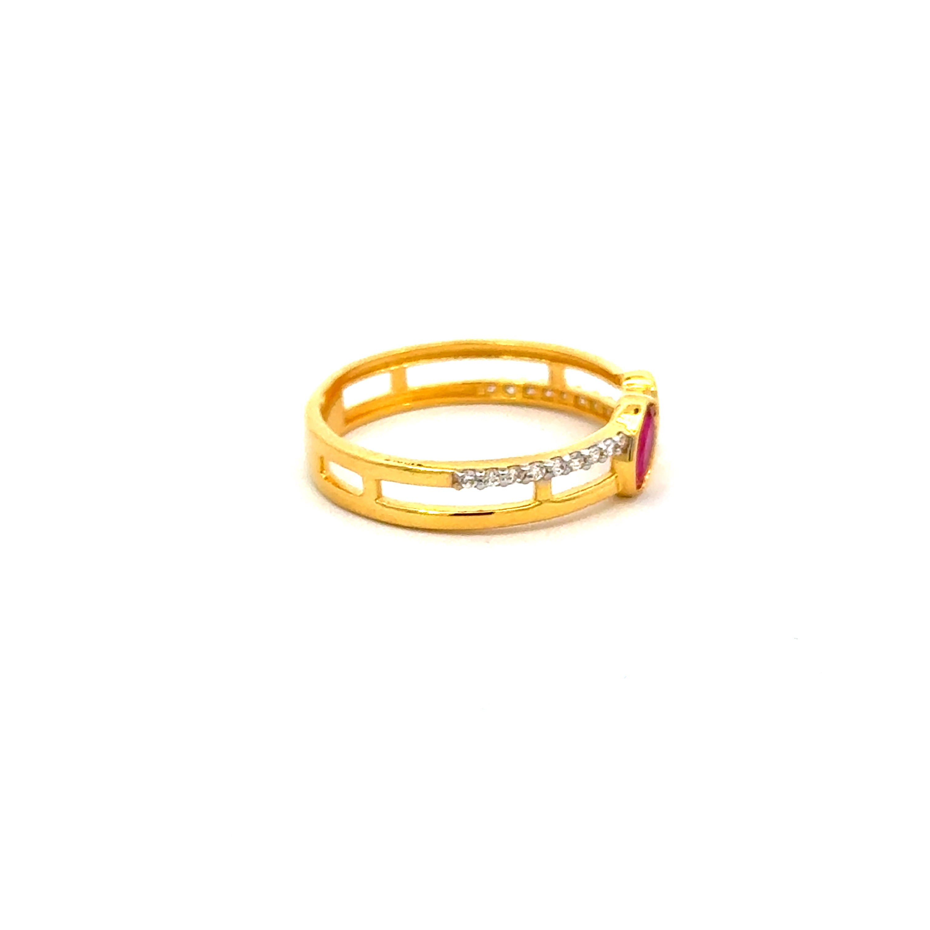 22k Yellow Cubic Zirconia Solitaire Cocktail Rings in size 7 and total gold weight of 2.67g