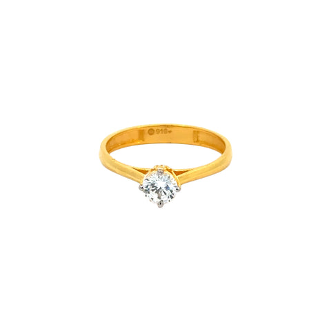 22k Yellow Cubic Zirconia Solitaire Rings in size 7.5 and total gold weight of 2.8g