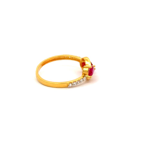 22k Yellow Cubic Zirconia Cocktail Fancy Petite  Rings in size 7.5 and total gold weight of 2.48g