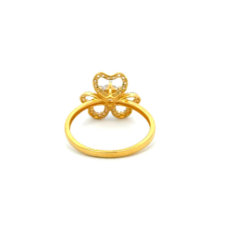 22k Yellow Cubic Zirconia Solitaire Fancy Clover  Rings in size 8 and total gold weight of 2.88g