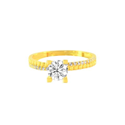 22k Yellow Cubic Zirconia Fancy Ring in size 8 and total gold weight of 2.71g