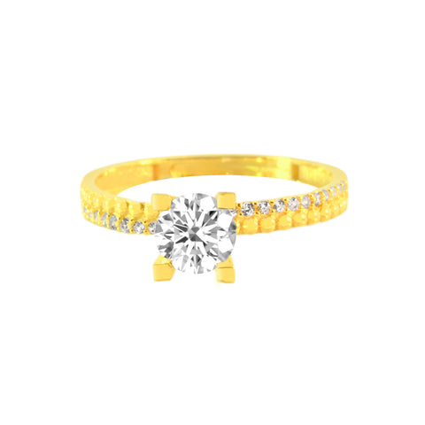 22k Yellow Cubic Zirconia Fancy Ring in size 8 and total gold weight of 2.71g