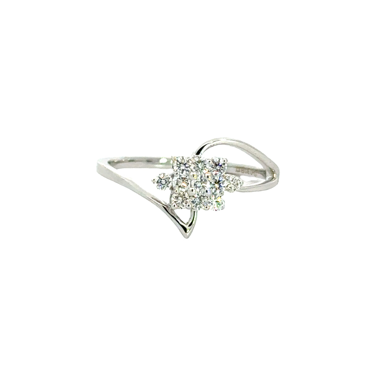 18k White Gold and Diamond Fancy Ring in size 6.5 and total gold weight of 1.78g