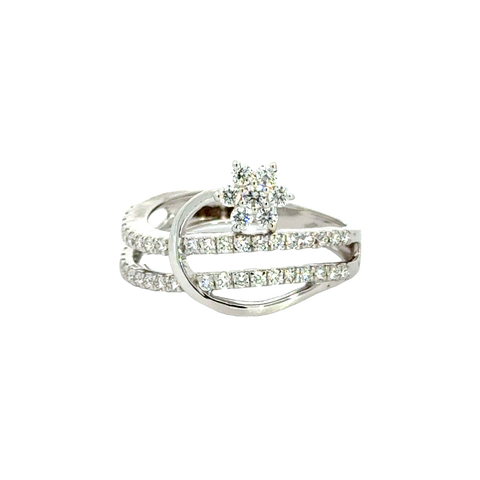 18k White Gold and Diamond Fancy Ring in size 5.5 and total gold weight of 3.27g