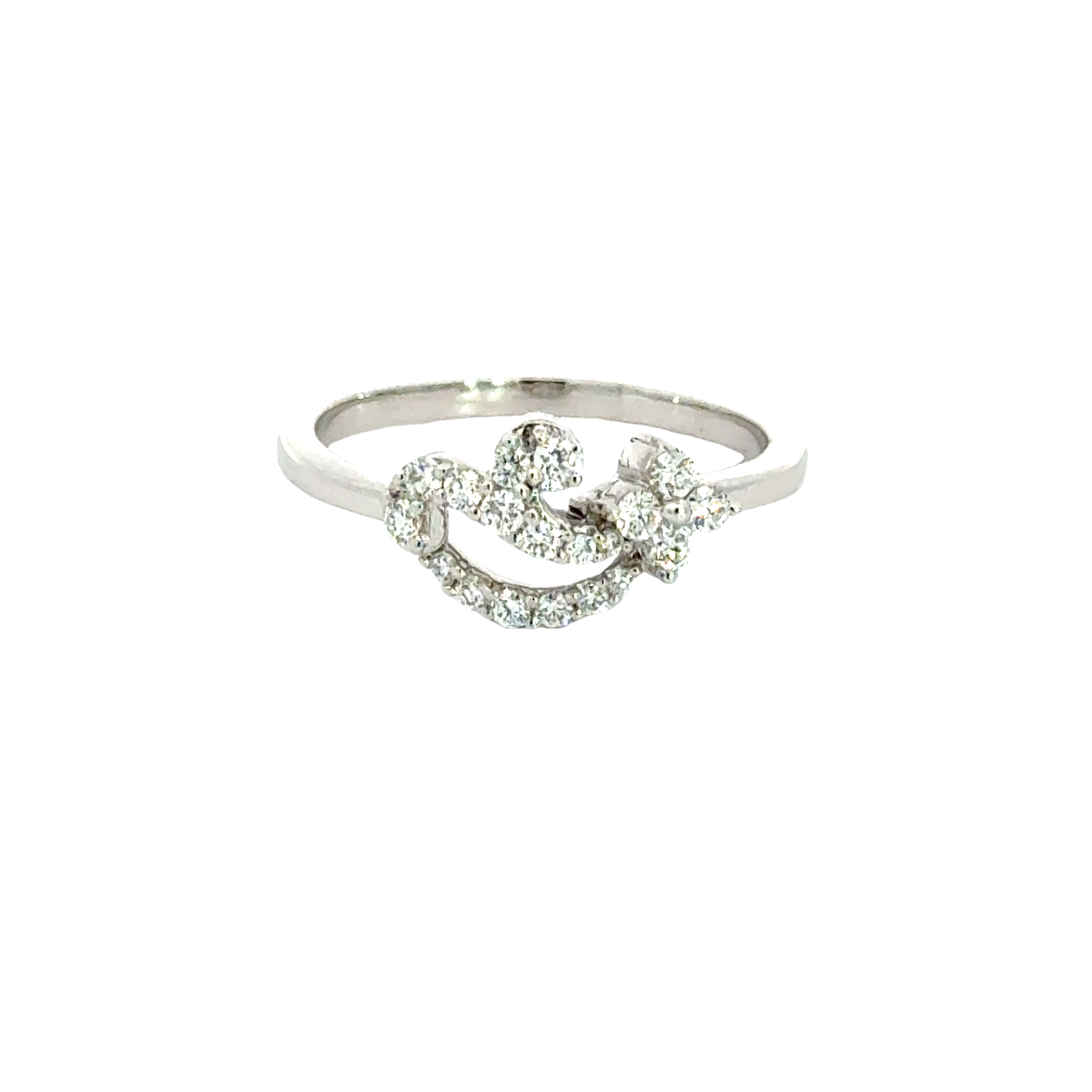 18k White Gold and Diamond Fancy Ring in size 5.5 and total gold weight of 2.29g