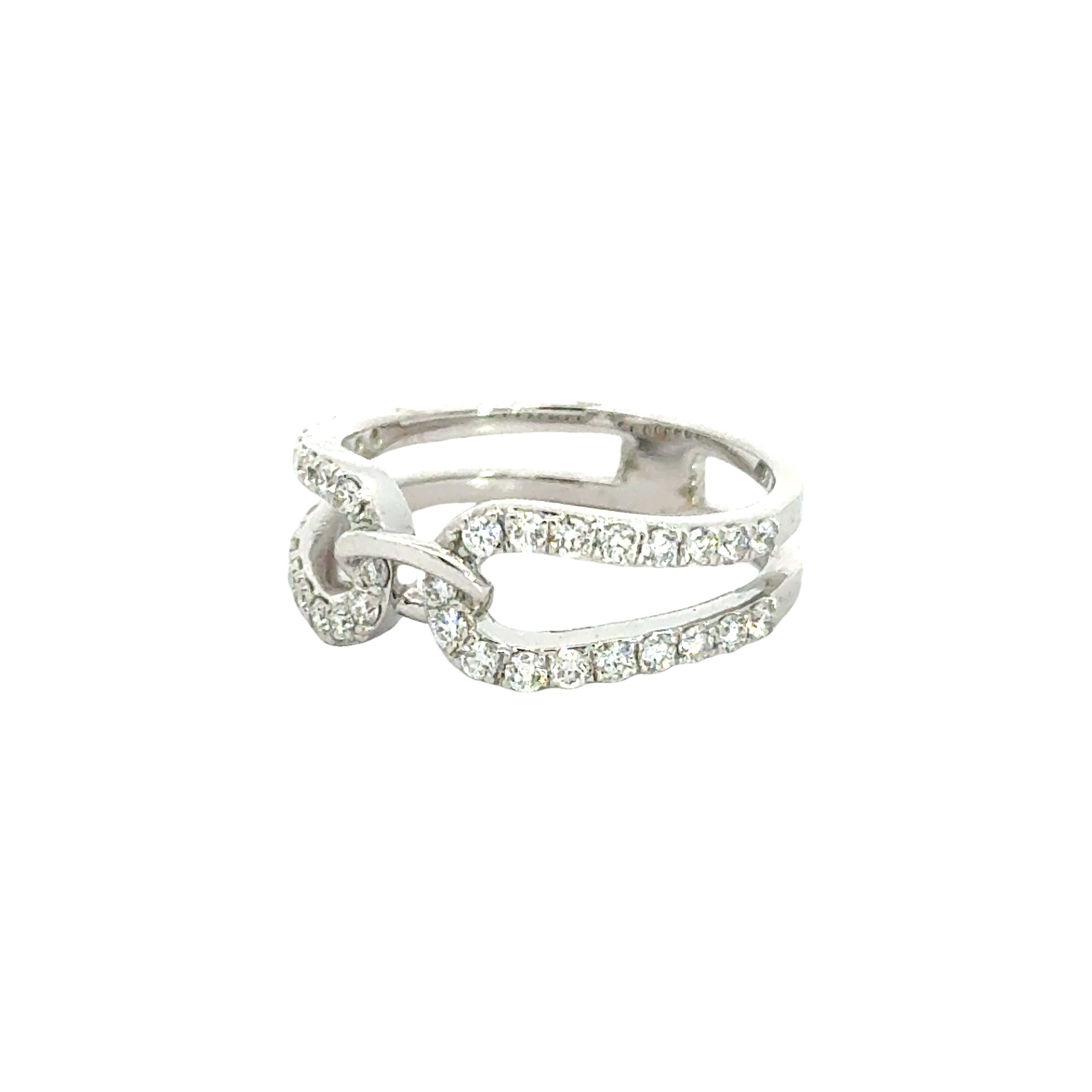 18k White Gold and Diamond Fancy Ring in size 5 and total gold weight of 3.17g