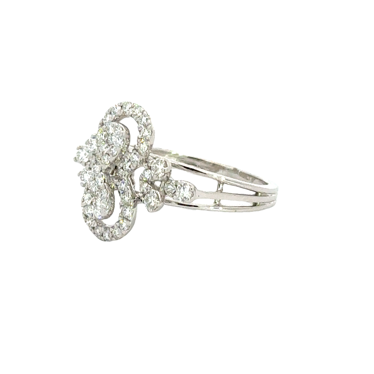 18k White Gold and Diamond Fancy Ring in size 6 and total gold weight of 3.12g