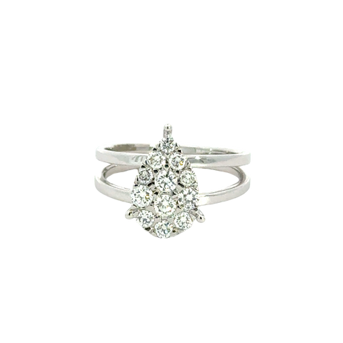 18k White Gold and Diamond Fancy Ring in size 5 and total gold weight of 3.26g