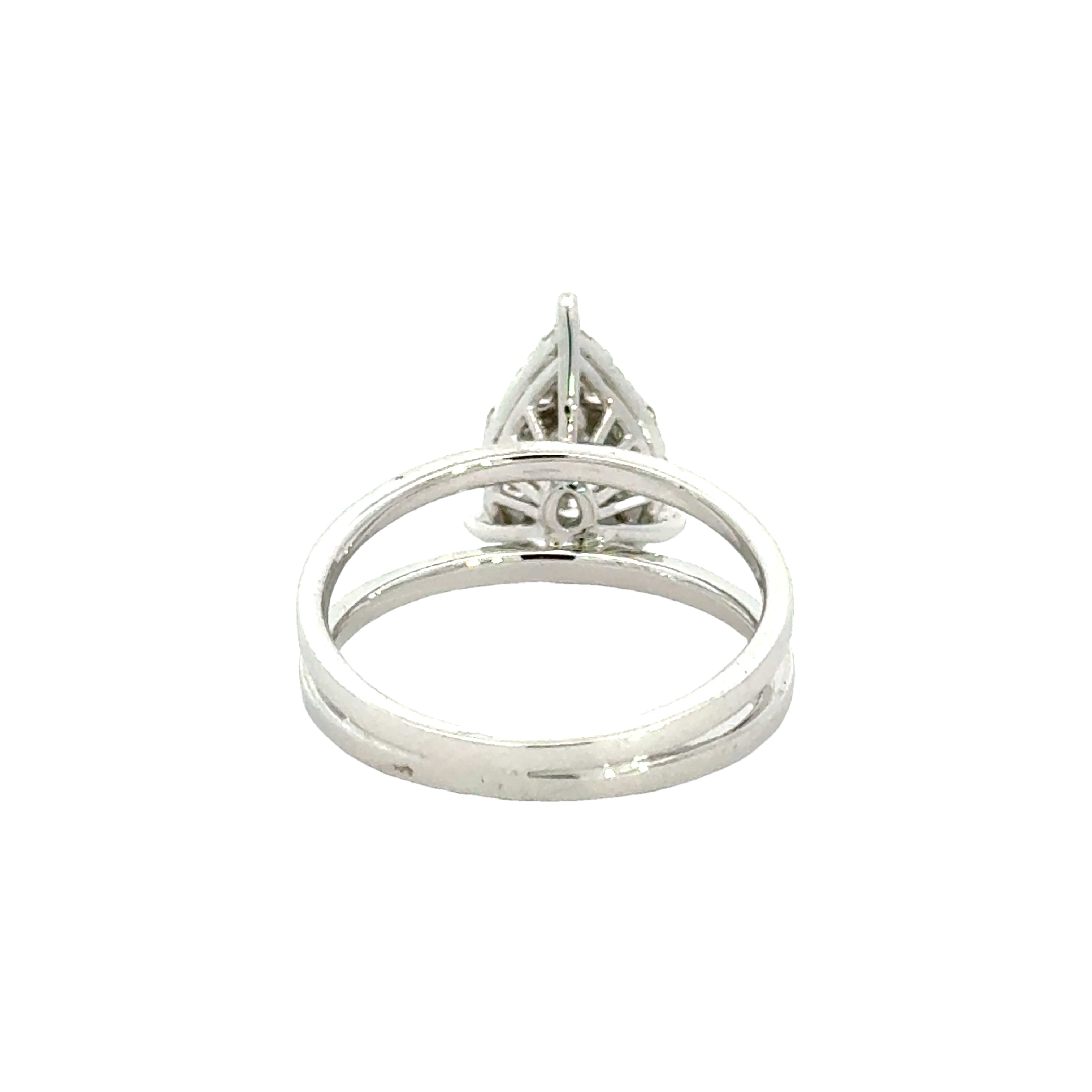 18k White Gold and Diamond Fancy Ring in size 5 and total gold weight of 3.26g