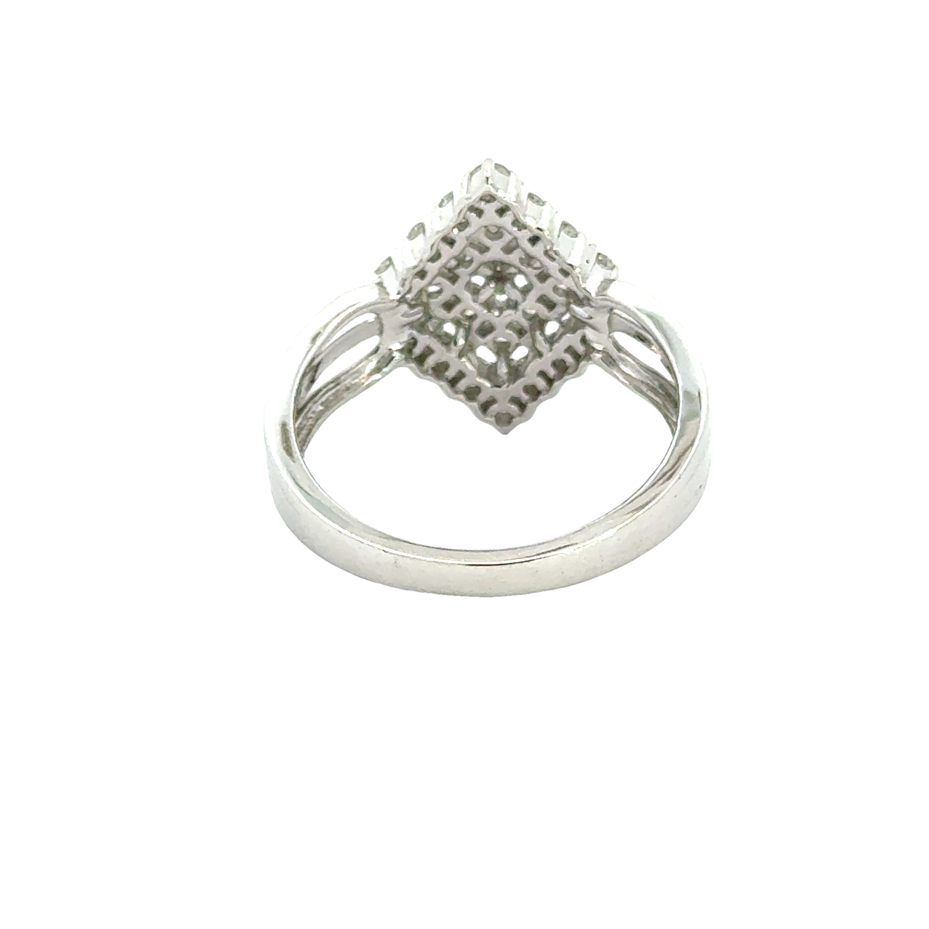 18k White Gold and Diamond Fancy Ring in size 5.5 and total gold weight of 3.57g