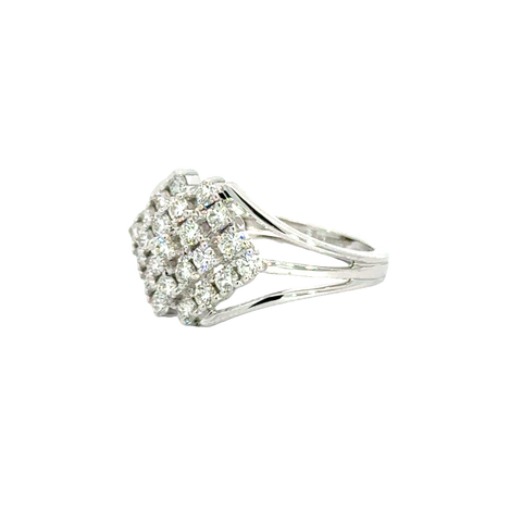 18k White Gold and Diamond Fancy Ring in size 5.5 and total gold weight of 3.46g