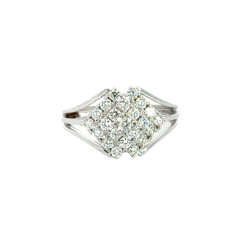 18k White Gold and Diamond Fancy Ring in size 5.5 and total gold weight of 3.46g