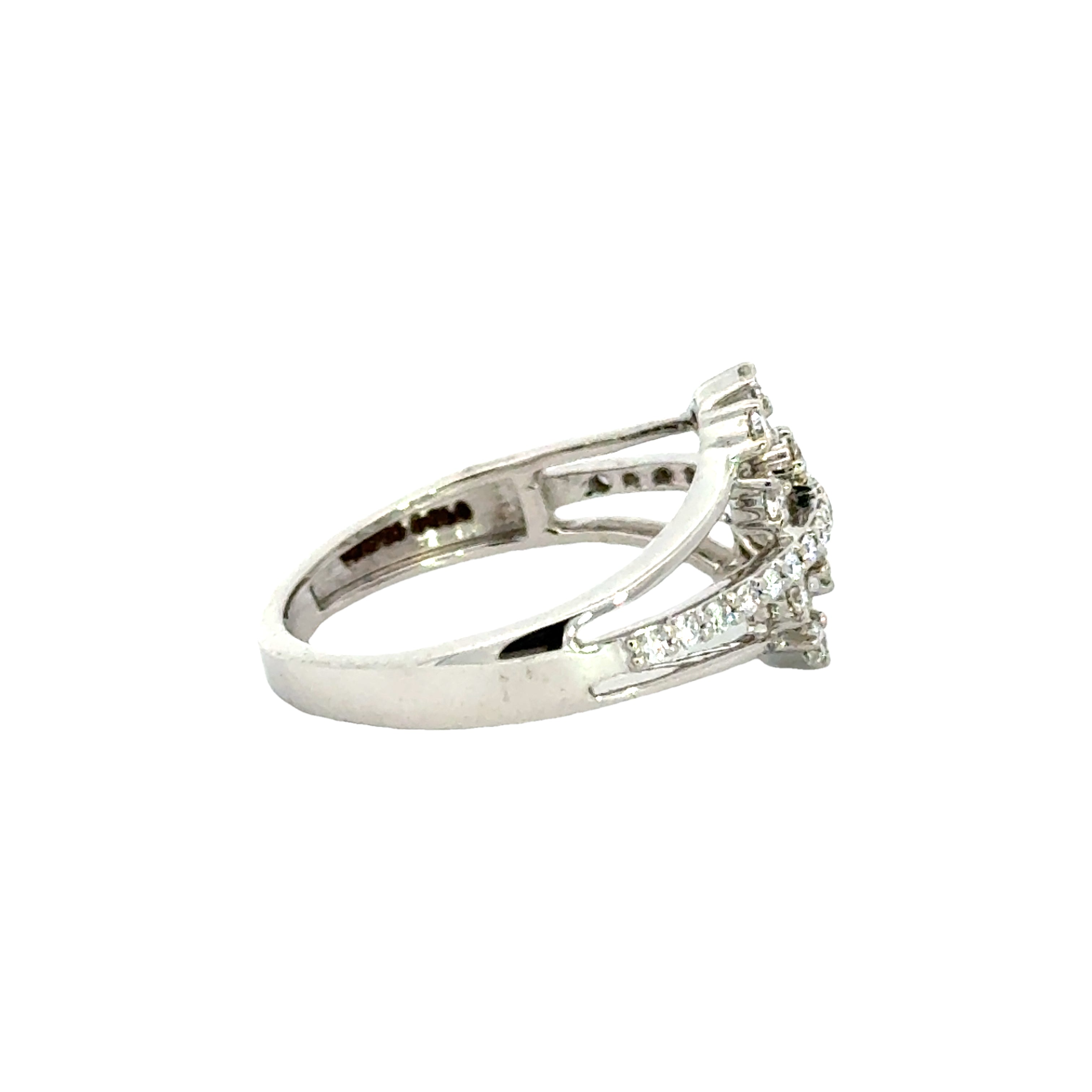 18k White Gold and Diamond Fancy Ring in size 5.5 and total gold weight of 3.48g