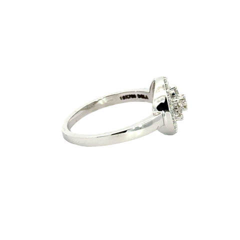 18k White Gold and Diamond Star Fancy Ring in size 5.5 and total gold weight of 3.25g