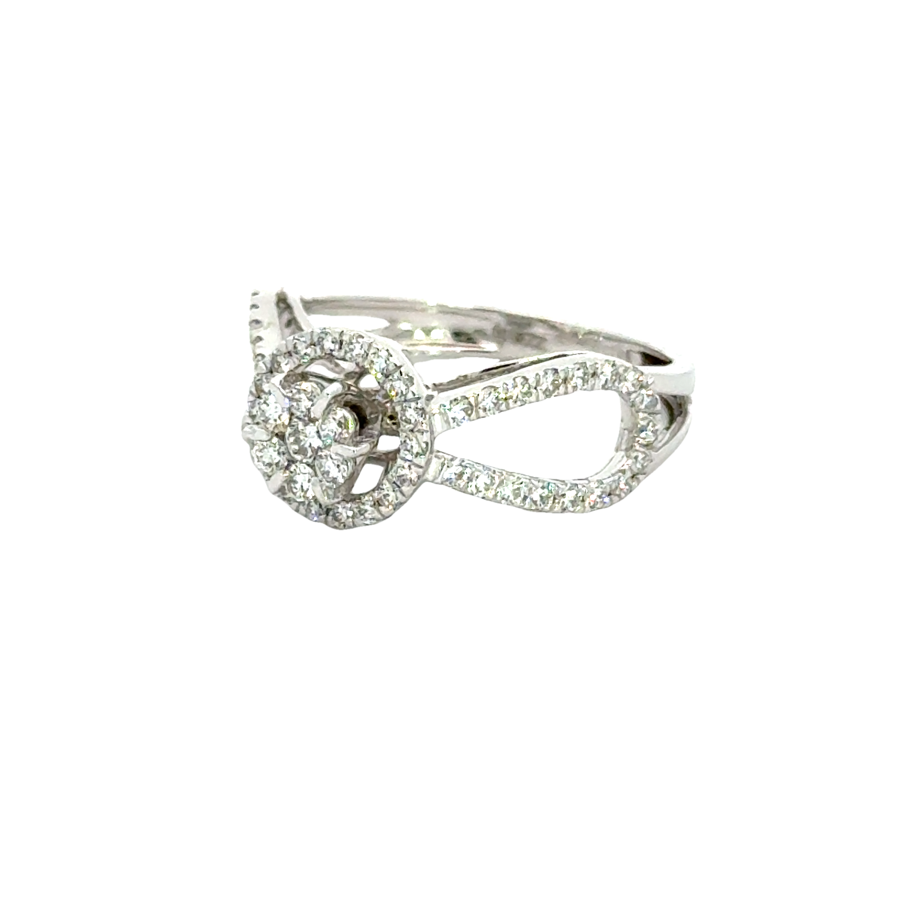 18k White Gold and Diamond Fancy Ring in size 5.5 and total gold weight of 3.28g