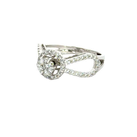 18k White Gold and Diamond Fancy Ring in size 5.5 and total gold weight of 3.28g