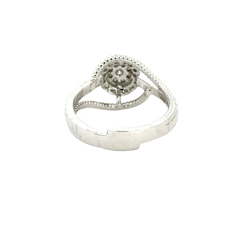 18k White Gold and Diamond Fancy Ring in size 5.5 and total gold weight of 4.42g