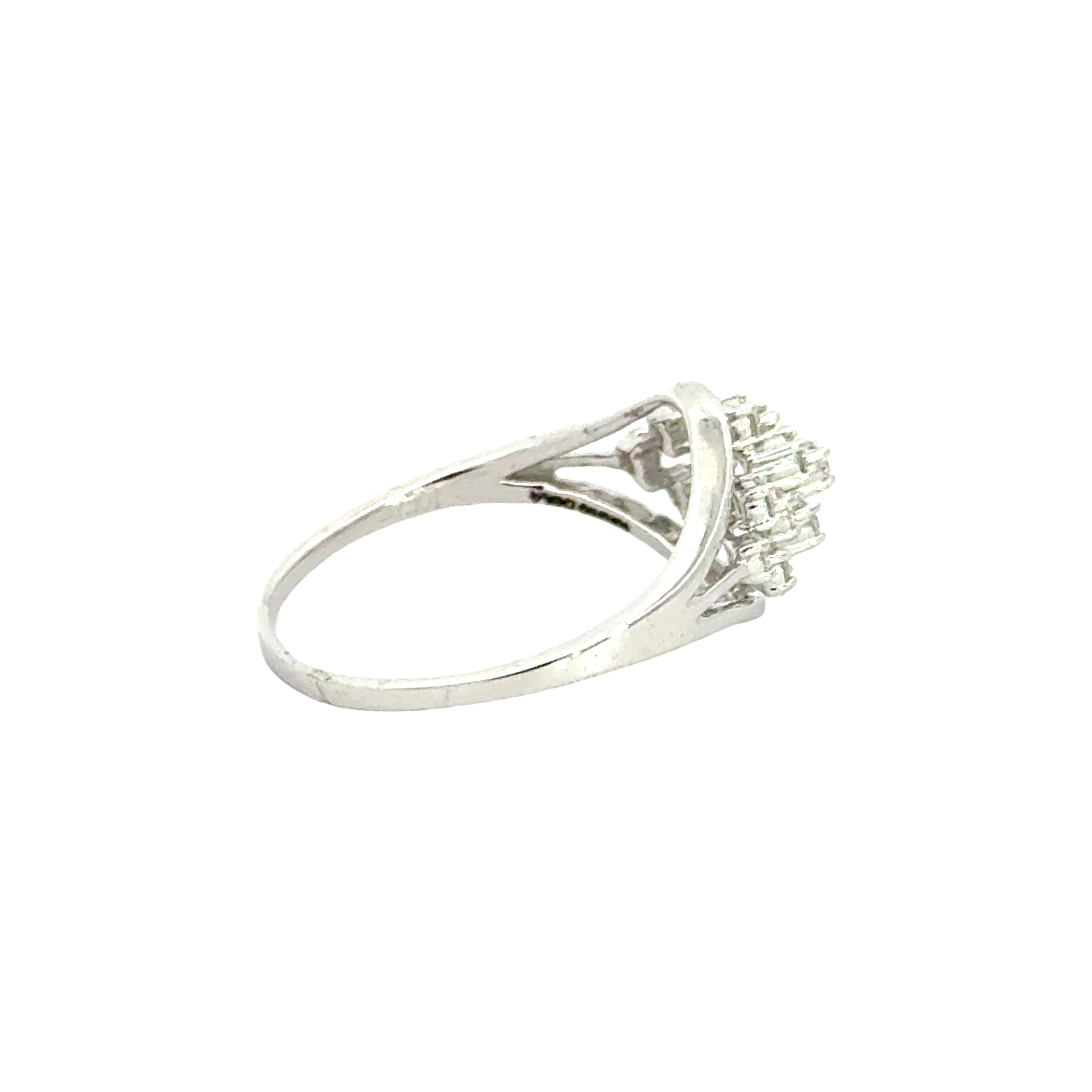18k White Gold and Diamond Fancy Ring in size 5.5 and total gold weight of 1.91g