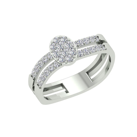 18k White Gold and Diamond Fancy Ring in size and total gold weight of 2.4g