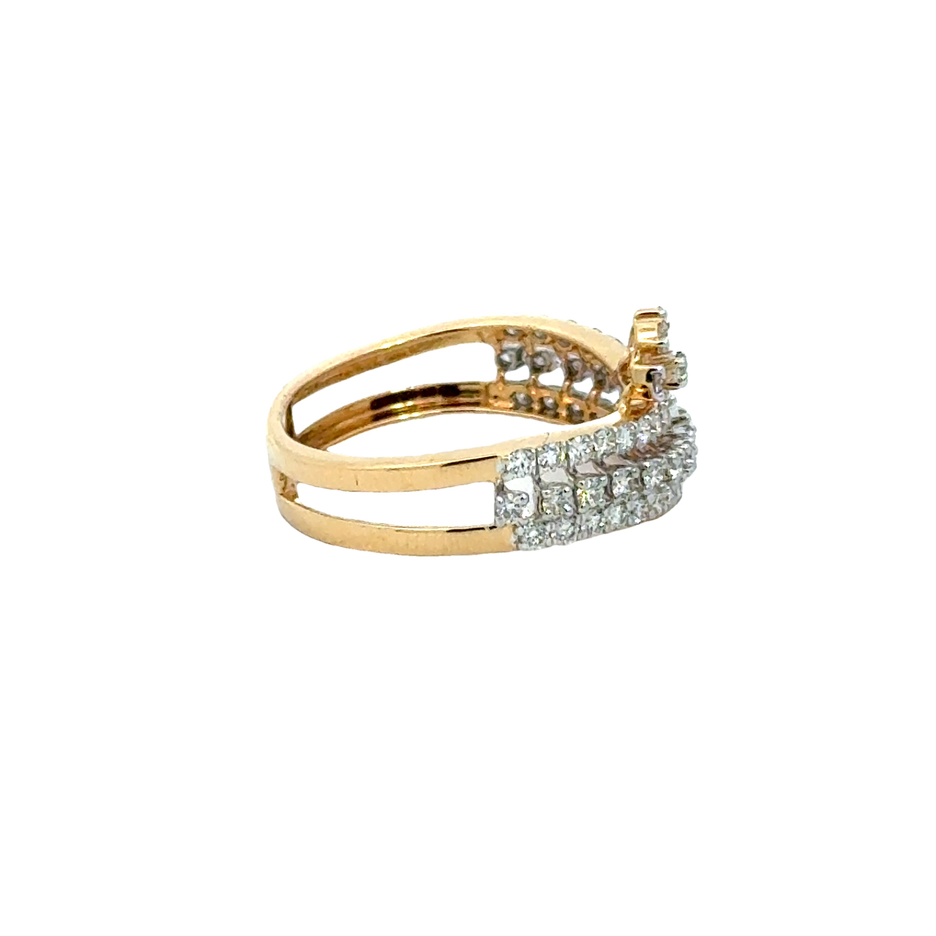 18k Yellow Gold and Diamond Fancy Ring in size 5 and total gold weight of 2.87g