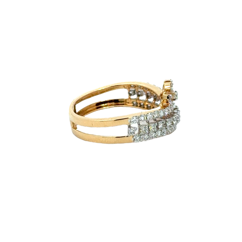 18k Yellow Gold and Diamond Fancy Ring in size 5 and total gold weight of 2.87g