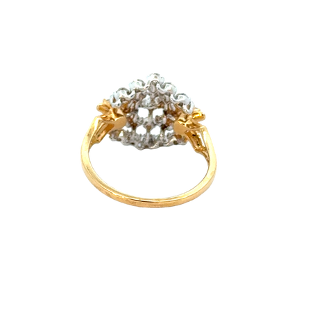 18k Yellow Gold and Diamond Fancy Ring in size 5.5 and total gold weight of 3.1g