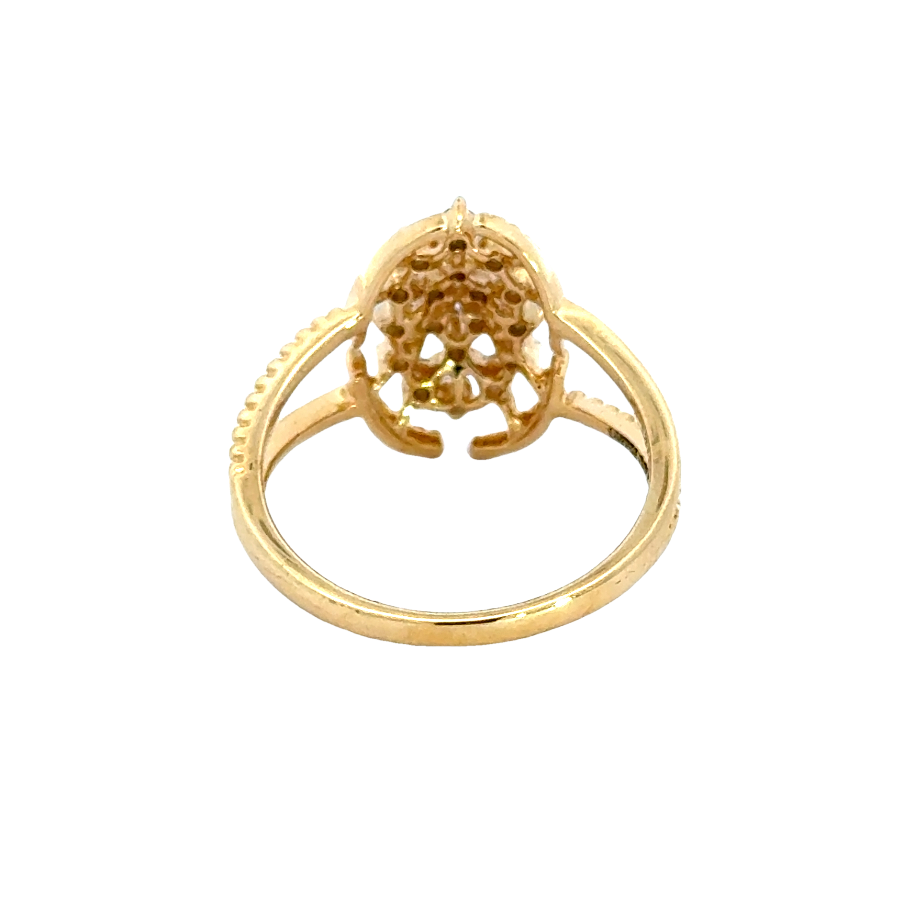 18k Yellow Gold and Diamond Fancy Ring in size 6 and total gold weight of 3.09g