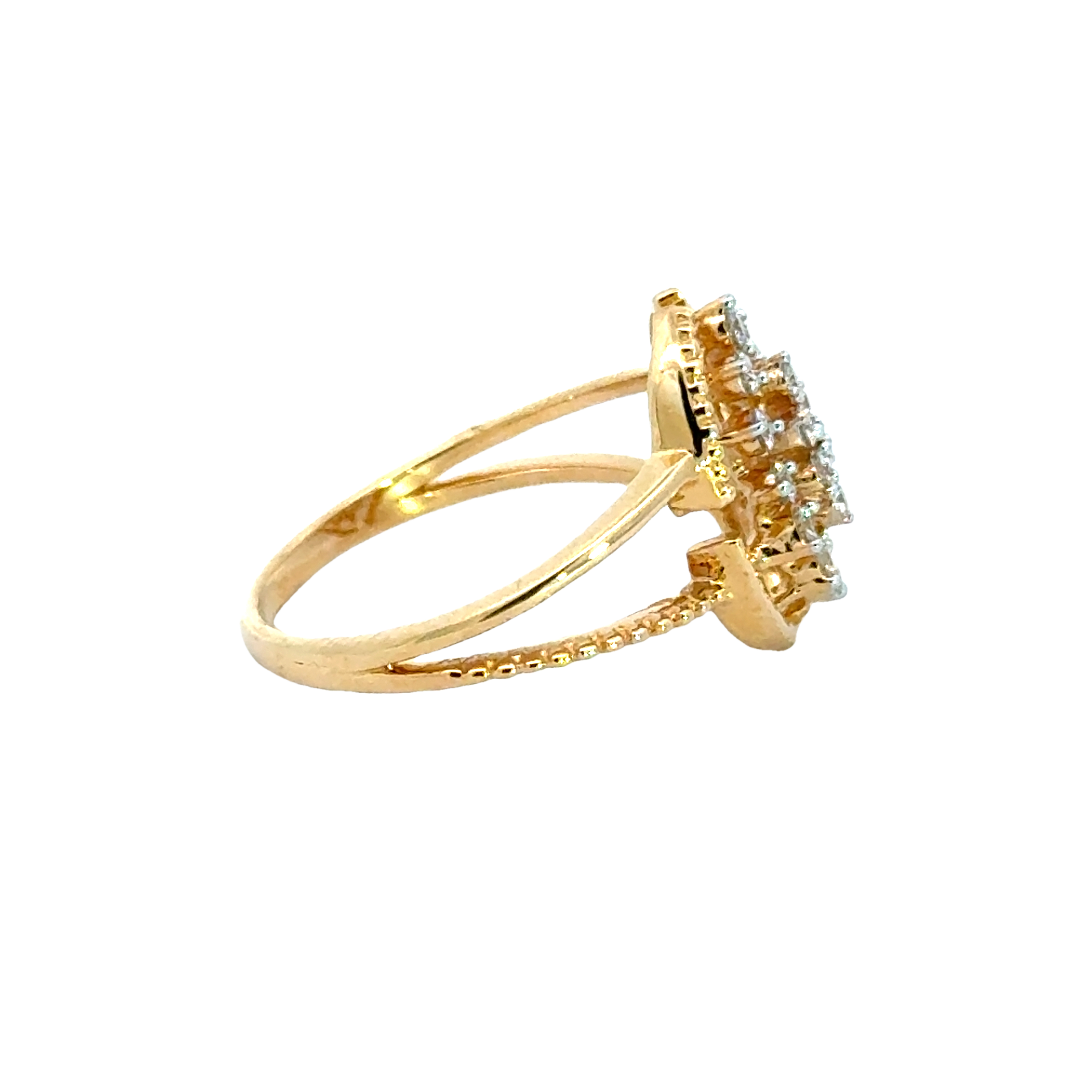 18k Yellow Gold and Diamond Fancy Ring in size 6 and total gold weight of 3.09g