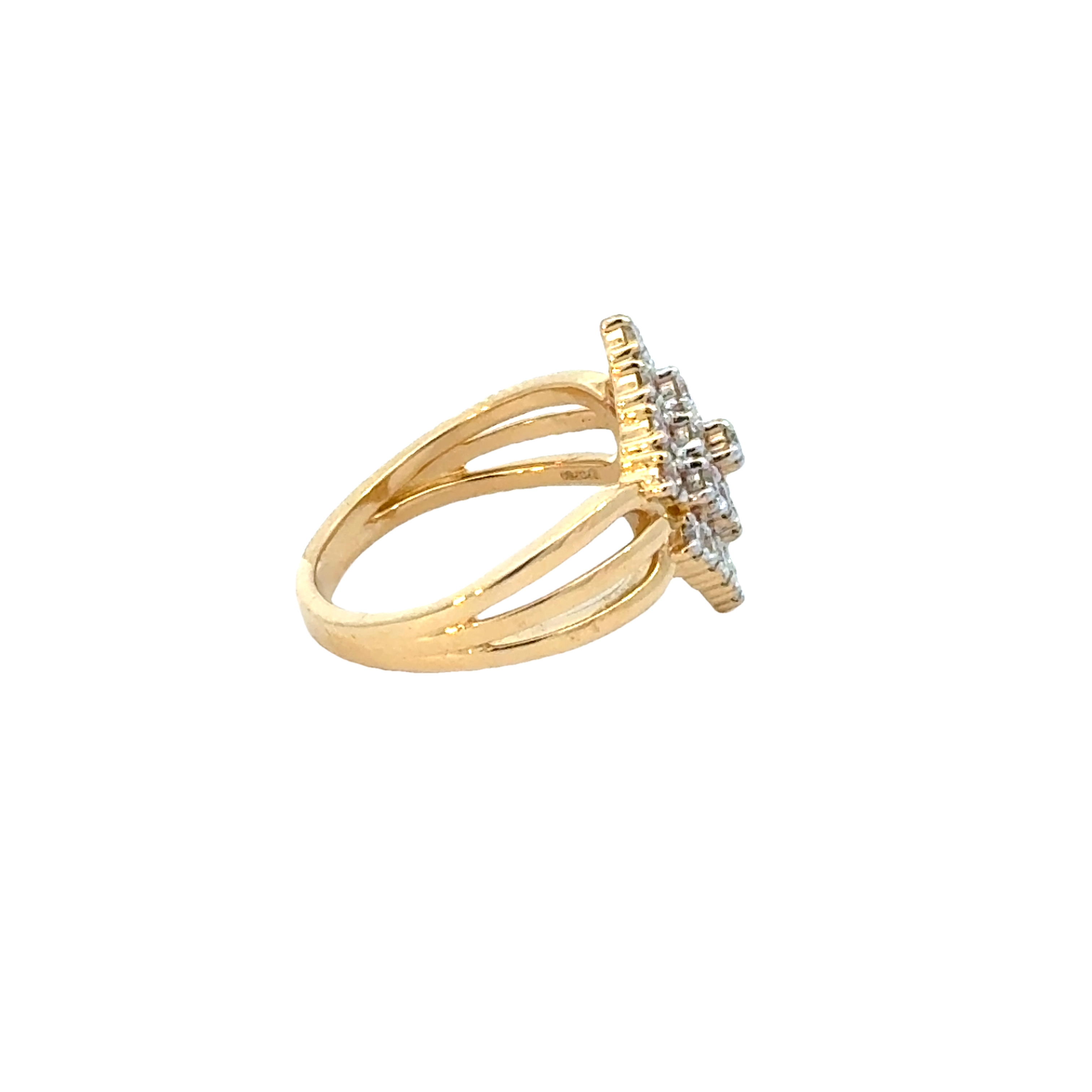 18k Yellow Gold and Diamond Fancy Ring in size 5 and total gold weight of 4.31g