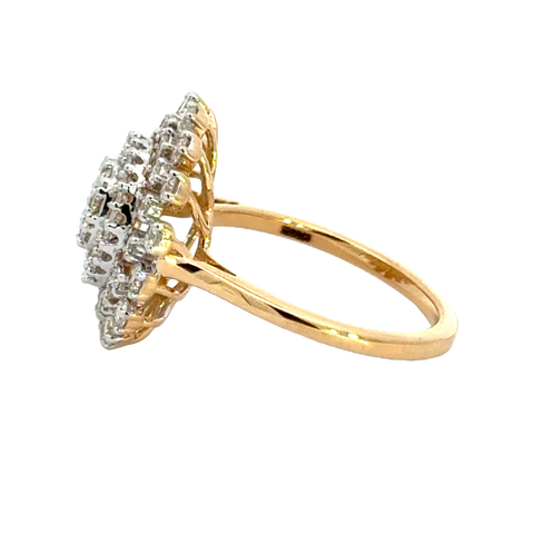 18k Yellow Gold and Diamond Sunflower Fancy Ring in size 5.5 and total gold weight of 4.52g