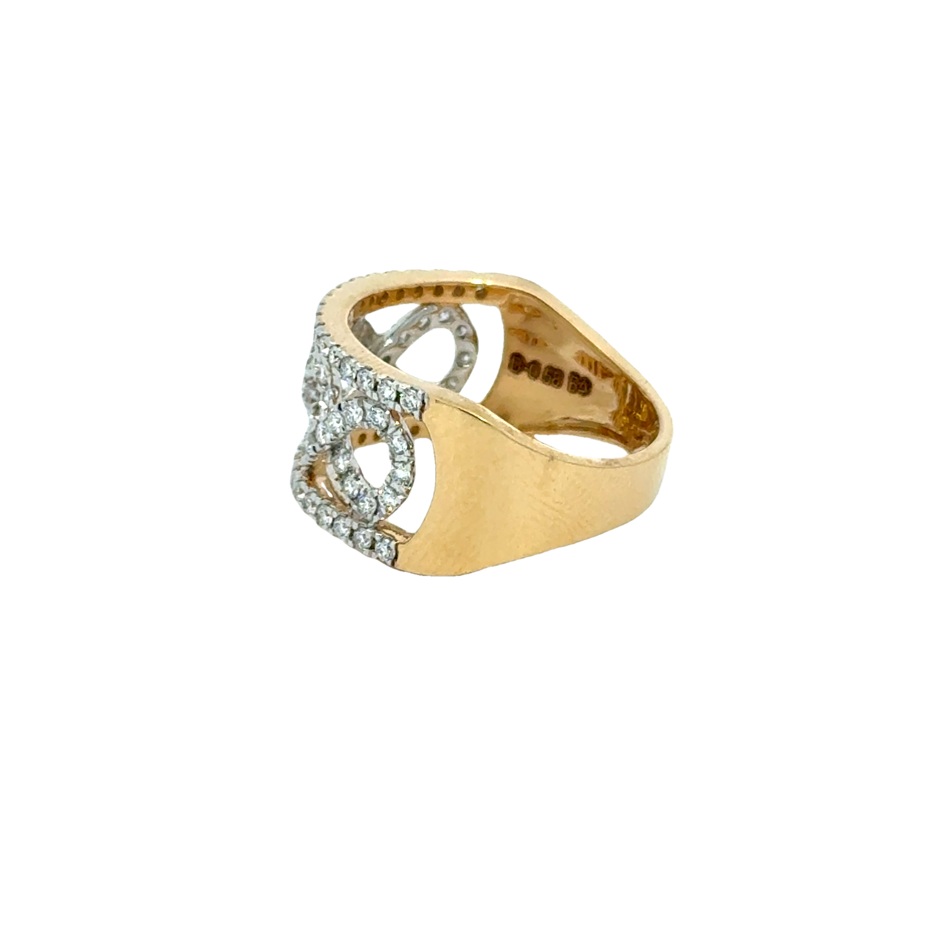 18k Yellow Gold and Diamond Fancy Ring in size 6.5 and total gold weight of 4.9g