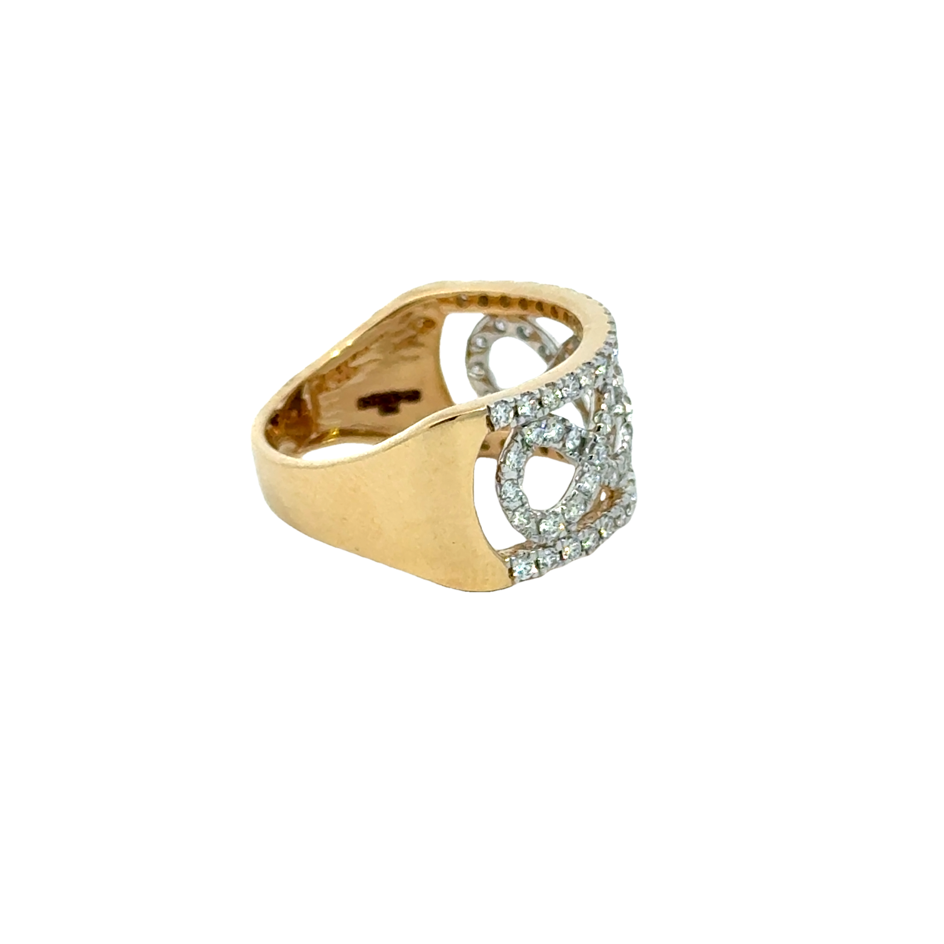 18k Yellow Gold and Diamond Fancy Ring in size 6.5 and total gold weight of 4.9g