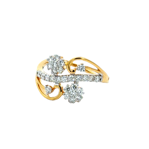 18k Yellow Gold and Diamond Flower Fancy Ring in size 5.5 and total gold weight of 3.28g