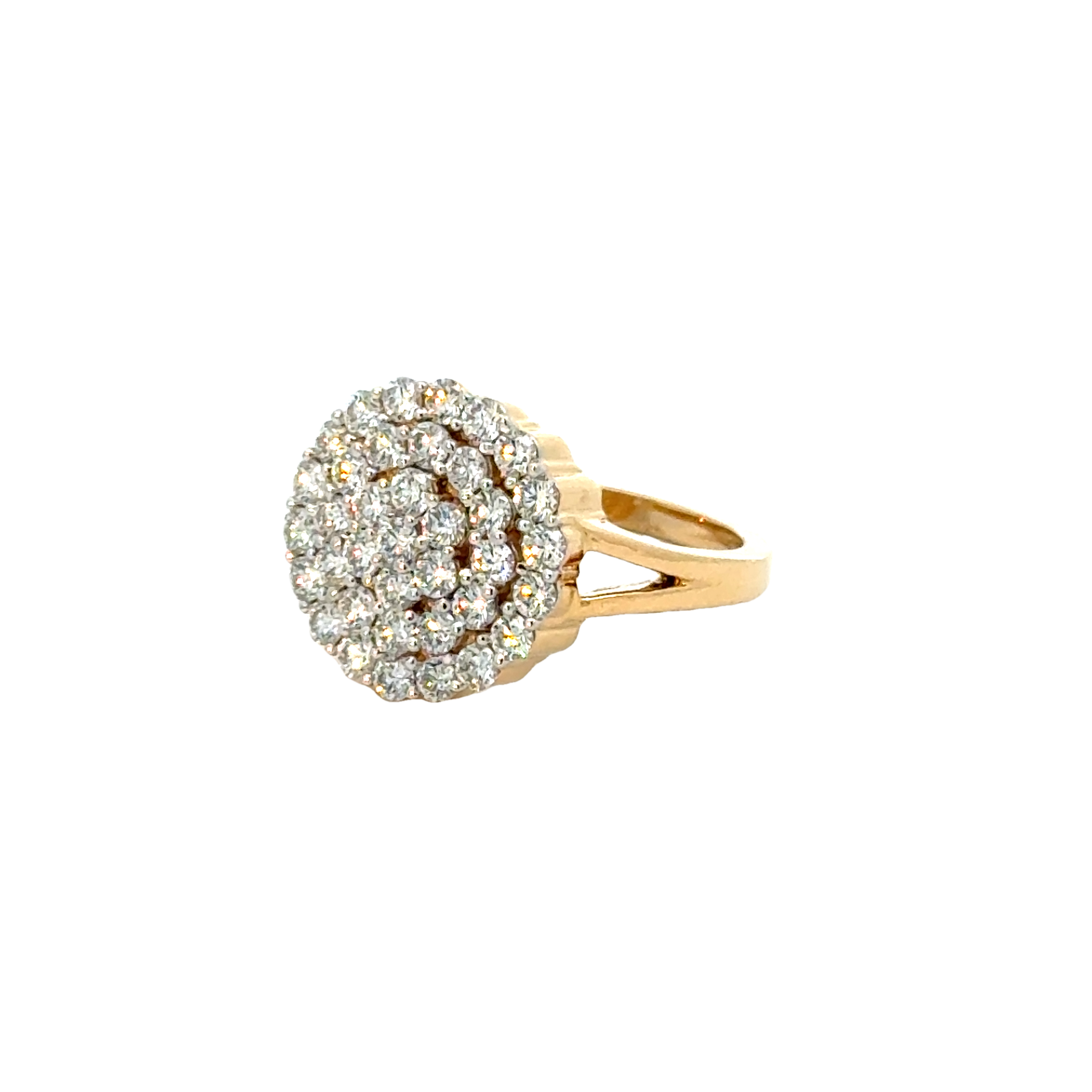 18k Yellow Gold and Diamond Fancy Ring in size 5.5 and total gold weight of 3.62g