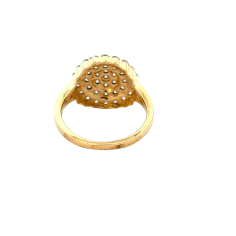 18k Yellow Gold and Diamond Fancy Ring in size 5.5 and total gold weight of 3.62g