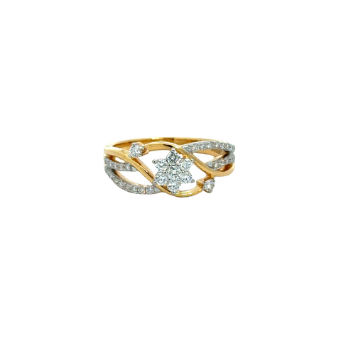 18k Yellow Gold and Diamond Fancy Ring in size 5.5 and total gold weight of 3.26g